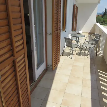 Filipovic Apartments With Pool Biograd Na Moru Exterior photo