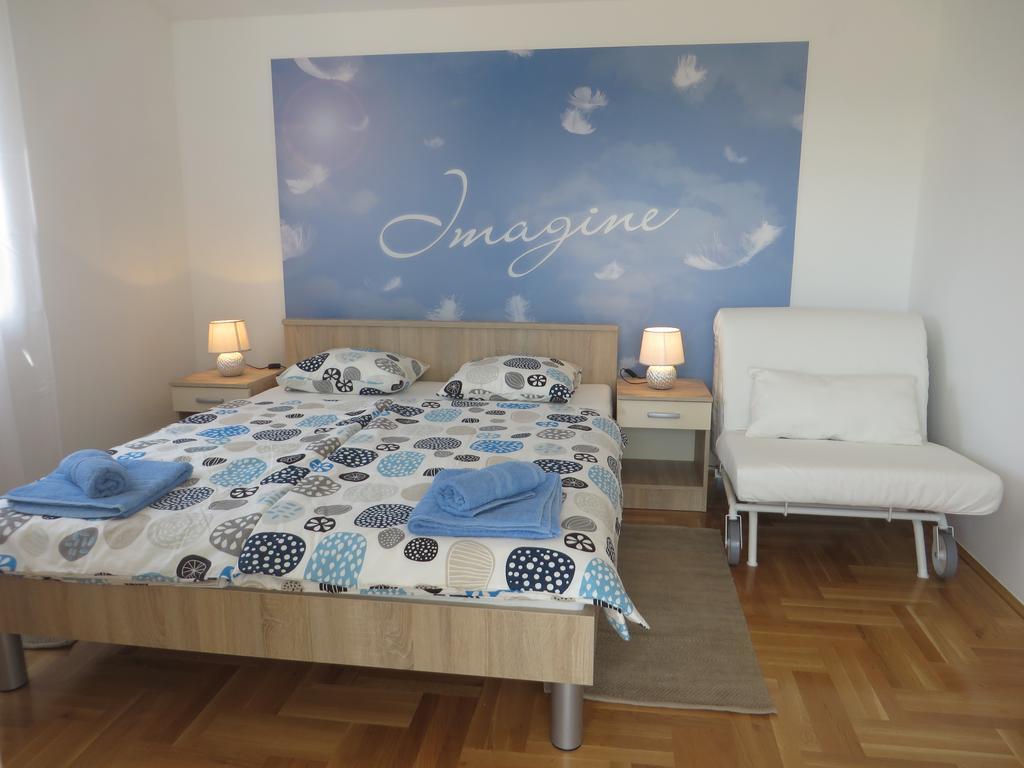 Apartment Filipovic With Pool *