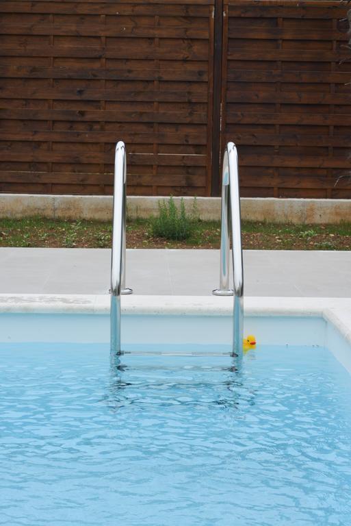 Apartment Filipovic With Pool *