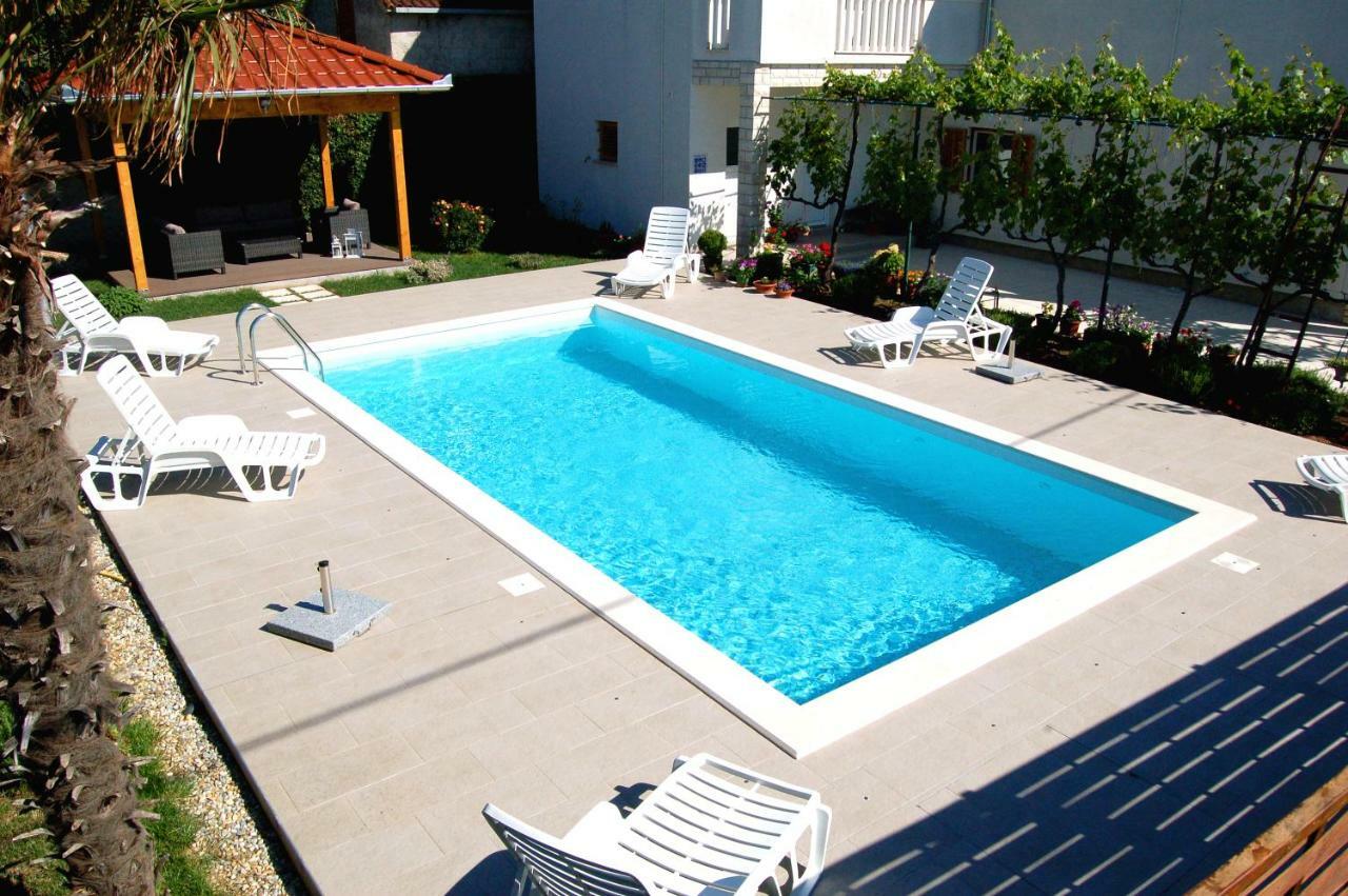 Apartment Filipovic With Pool *